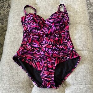 SHORE CLUB ONE PIECE BATHING SUIT PINK AND VIOLET SIZE 16